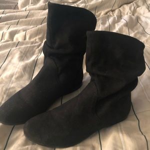 Aldo black short boots